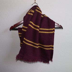 Universal Studios Harry Potter Gryffindor Scarf